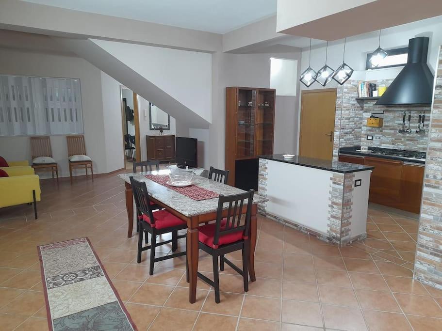 Casa Vacanze A 2 Minuti Dal Mare Avola Luaran gambar
